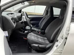 Peugeot 108 1.0 e-VTi Allure thumbnail 15