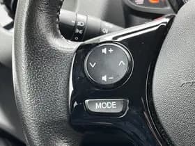 Peugeot 108 1.0 e-VTi Allure thumbnail 44