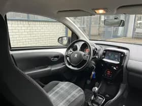 Peugeot 108 1.0 e-VTi Allure thumbnail 53