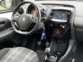 Peugeot 108 1.0 e-VTi Allure thumbnail 62
