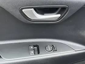 Kia Stonic 1.0 T-GDi MHEV DynamicLine thumbnail 11