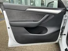 Tesla Model Y Performance AWD 75 kWh thumbnail 12