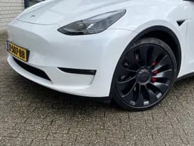 Tesla Model Y Performance AWD 75 kWh thumbnail 35