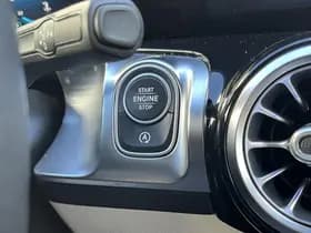 Mercedes-Benz GLB 200 Business Solution Luxury thumbnail 64