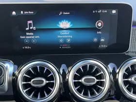 Mercedes-Benz GLB 200 Business Solution Luxury thumbnail 89