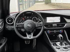 Alfa Romeo Giulia 2.0T Sprint thumbnail 12