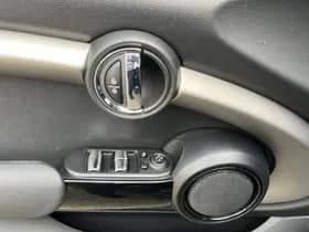 MINI Cabrio 2.0 John Cooper Works Chili thumbnail 16