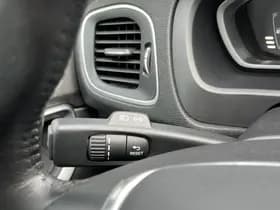 Volvo V40 2.0 T3 Momentum thumbnail 35