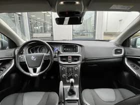 Volvo V40 2.0 T3 Momentum thumbnail 6