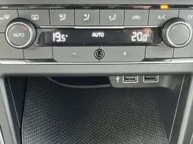 Volkswagen Polo 1.0 TSI Highline R-Line thumbnail 64