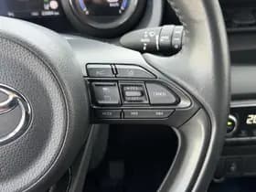 Toyota Yaris 1.5 Hybrid Launch Edition thumbnail 8