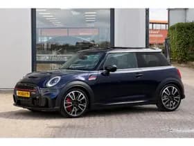 MINI Mini 2.0 John Cooper Works Essential thumbnail 10
