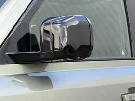 Land Rover Defender 110 2.0 P400e 110 SE thumbnail 38