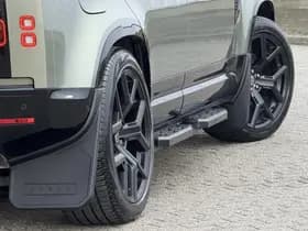 Land Rover Defender 110 2.0 P400e 110 SE thumbnail 42