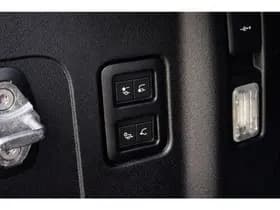 Land Rover Defender 110 2.0 P400e 110 SE thumbnail 43