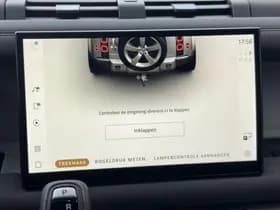 Land Rover Defender 110 2.0 P400e 110 SE thumbnail 44