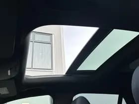 Mercedes-Benz GLC 250 4MATIC AMG Sport Edition Premium Plus thumbnail 24