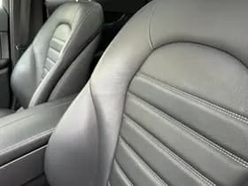 Mercedes-Benz GLC 250 4MATIC AMG Sport Edition Premium Plus thumbnail 35