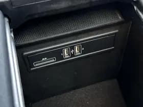 Mercedes-Benz GLC 250 4MATIC AMG Sport Edition Premium Plus thumbnail 72