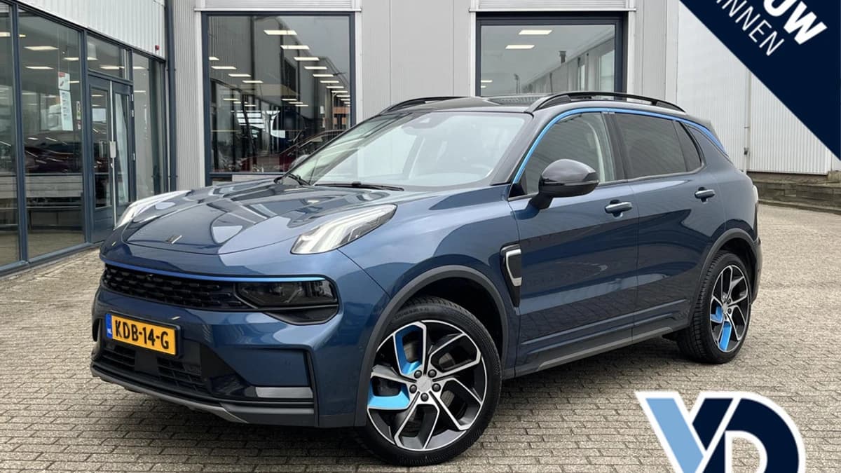 Lynk & Co & Co 01 1.5 — foto 1