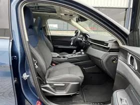 Lynk & Co & Co 01 1.5 thumbnail 36