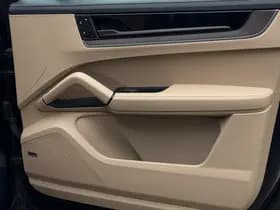 Porsche Cayenne 3.0 E-Hybrid thumbnail 41