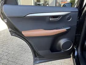 Lexus NX 300h AWD Luxury Line thumbnail 16