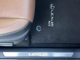 Lexus NX 300h AWD Luxury Line thumbnail 27