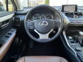 Lexus NX 300h AWD Luxury Line thumbnail 33