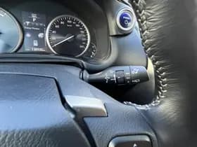 Lexus NX 300h AWD Luxury Line thumbnail 38