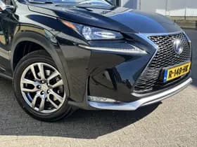 Lexus NX 300h AWD Luxury Line thumbnail 41