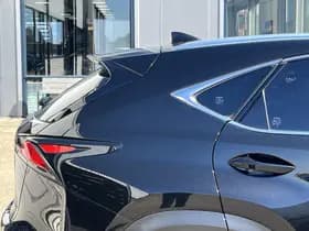 Lexus NX 300h AWD Luxury Line thumbnail 48