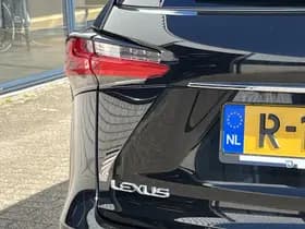 Lexus NX 300h AWD Luxury Line thumbnail 50