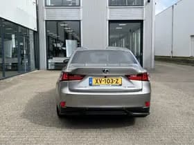Lexus IS thumbnail 19