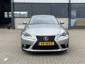 Lexus IS thumbnail 30