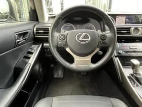 Lexus IS thumbnail 47