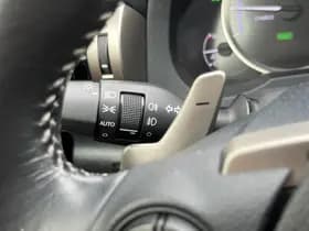 Lexus IS thumbnail 48