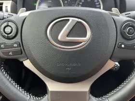 Lexus IS thumbnail 50