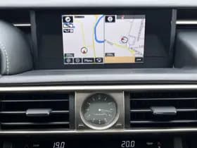 Lexus IS thumbnail 71