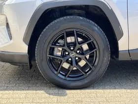 Toyota RAV4 thumbnail 44