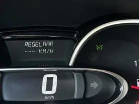 Renault Clio thumbnail 36