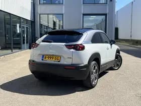 Mazda MX-30 thumbnail 2