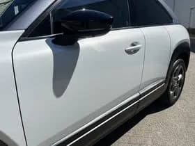 Mazda MX-30 thumbnail 44