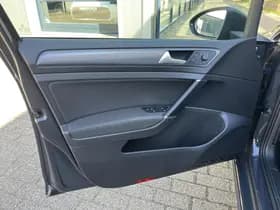 Volkswagen E-Golf thumbnail 12