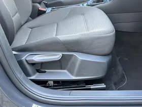 Volkswagen E-Golf thumbnail 26