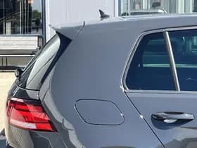 Volkswagen E-Golf thumbnail 37