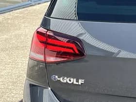 Volkswagen E-Golf thumbnail 39