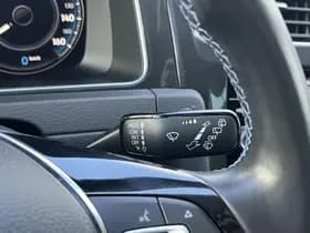 Volkswagen E-Golf thumbnail 51