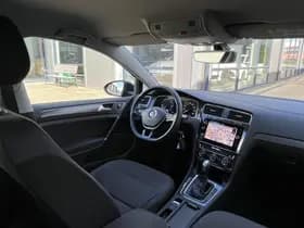 Volkswagen E-Golf thumbnail 55