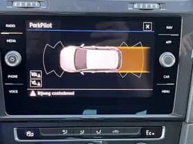 Volkswagen E-Golf thumbnail 7